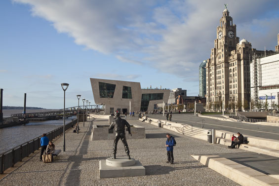 liverpool pier head