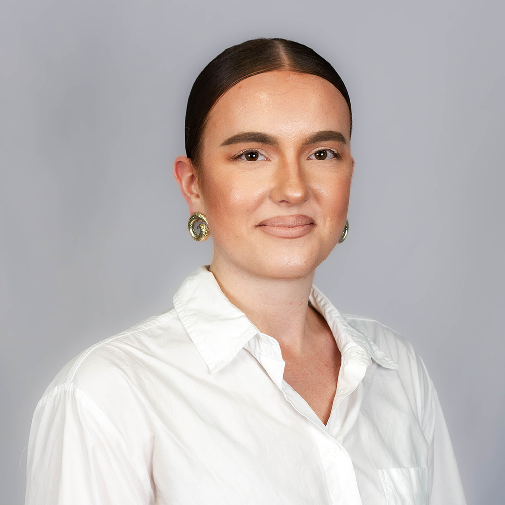 Ariana Nemeryuk Headshot Click Consult